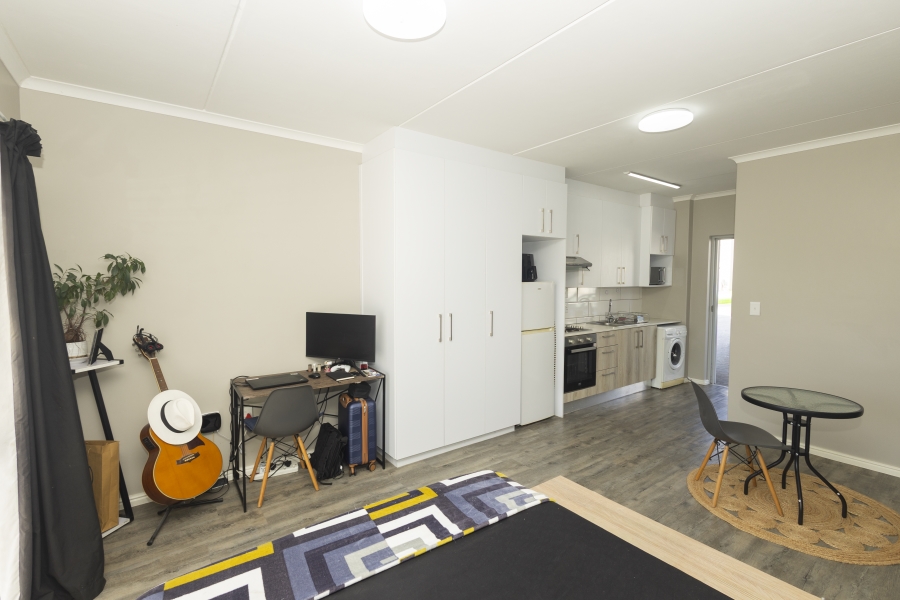 1 Bedroom Property for Sale in Haasendal Western Cape